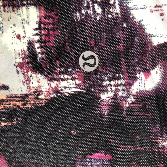 Lululemon Wunder Under Leggings - Picture 5 of 5